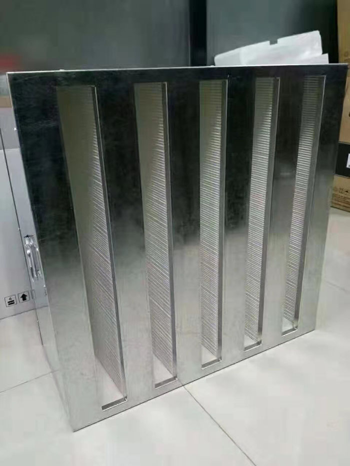 V型高效空氣過(guò)濾器又稱W型高效過(guò)濾器，箱式高效過(guò)濾器，W型V型組合式高效過(guò)濾器